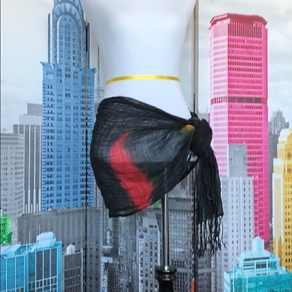 Pretty black / red / yellow scarf - Picture 6 of 6